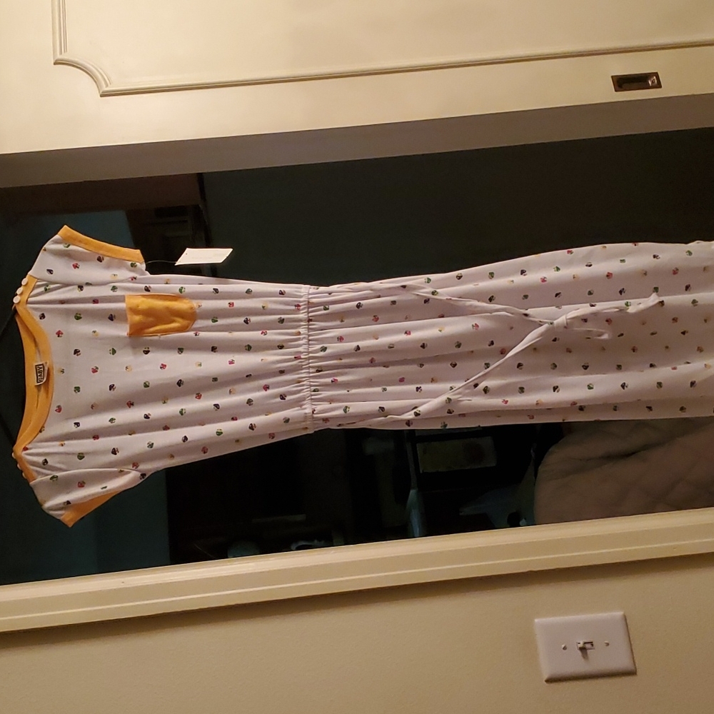 Cotton dress with slit